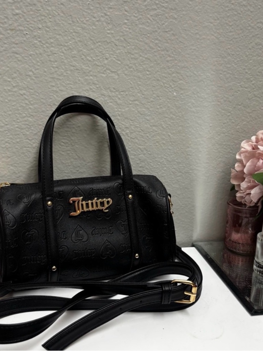 Juicy Couture Shoulder Bag & Make Up Pouch Lot - Picture 3 of 8